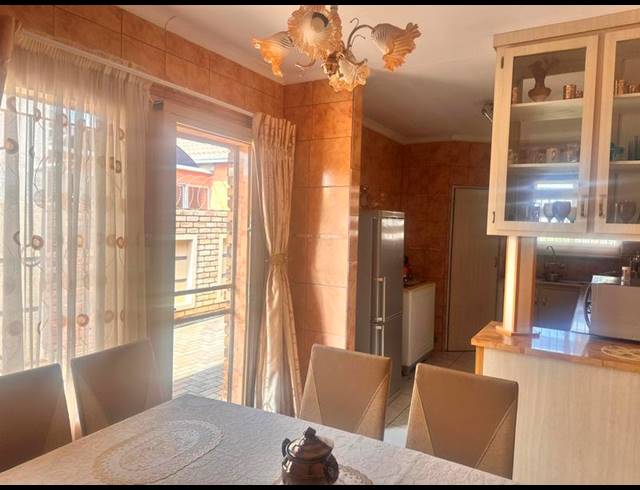 3 BEDROOM HOUSE FOR SALE IN CHANTELLE